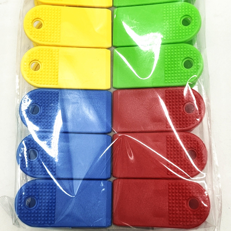 Sunshine Department Store bagged colorful plastic clips, household clothes-drying clips, windproof 4-color mixed pack, 12-piece solid color clips details Picture