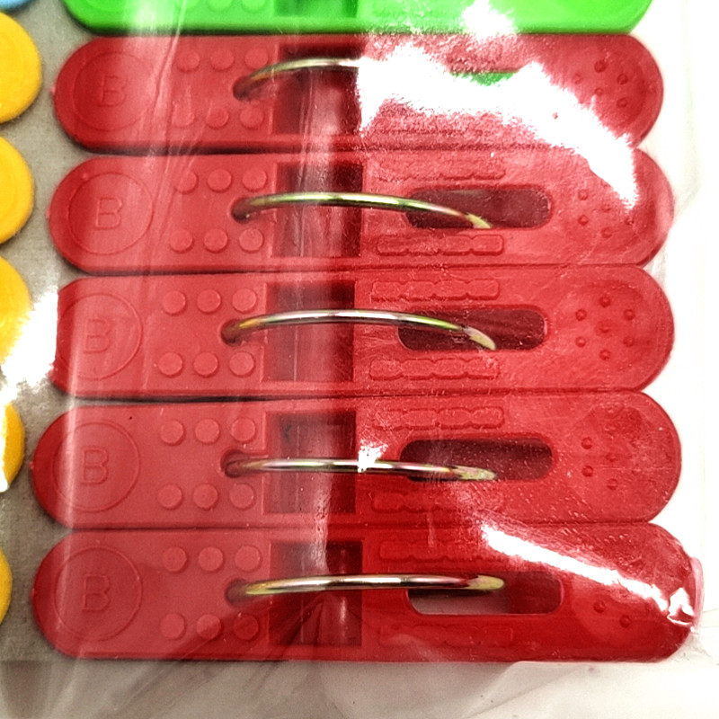 Sunshine Department Store bagged colorful plastic clips, household clothes-drying clips, windproof 4-color mixed set, 20 pieces solid color clips Specification image