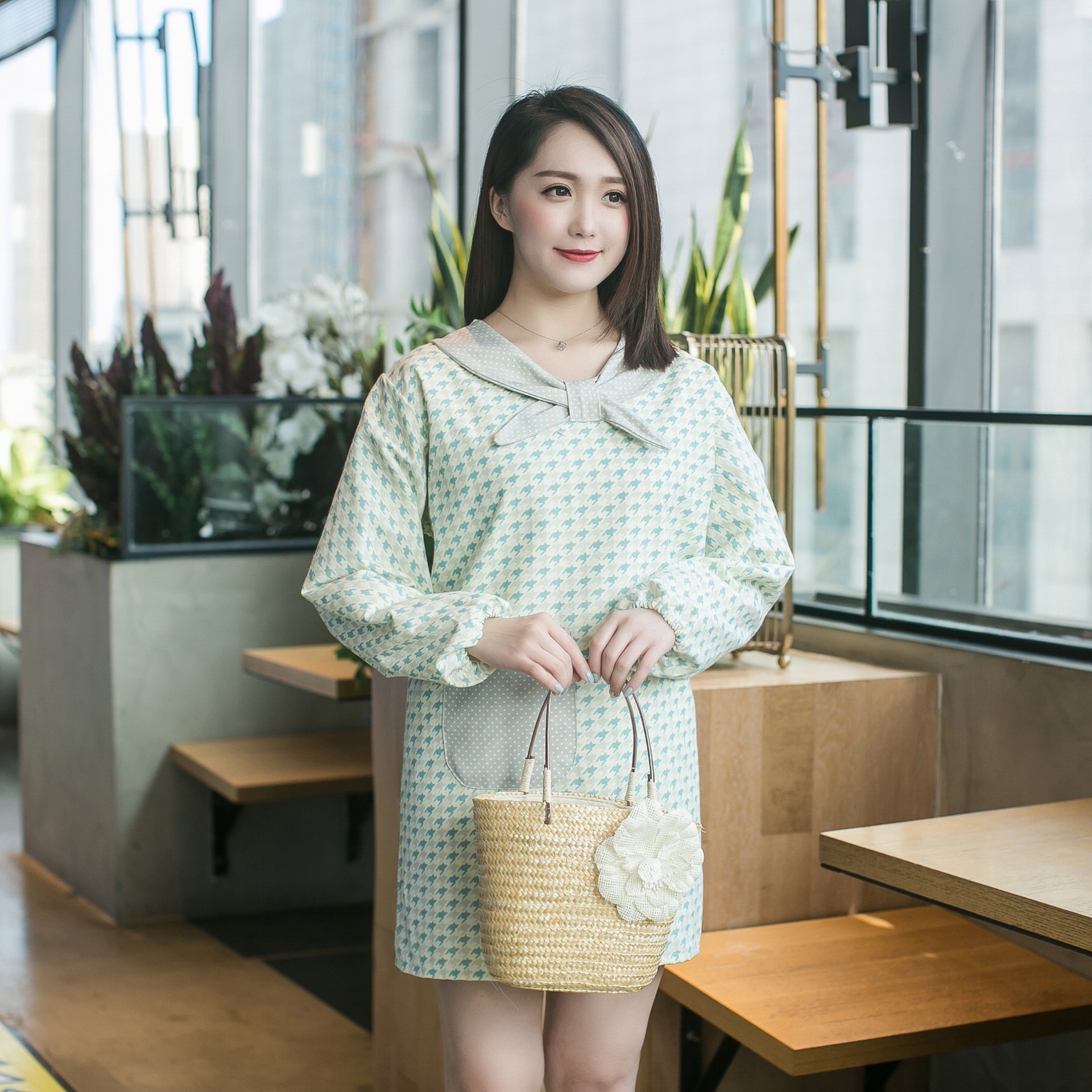 厂家直销围裙女高档家用厨房长袖反穿罩衣防水防油工作服大人围衣