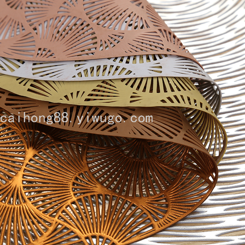 Wholesale of creative Western placemats, coffee coasters, pvc ginkgo leaf hollowed-out table MATS, waterproof and easy-to-maintain round coasters Item Picture