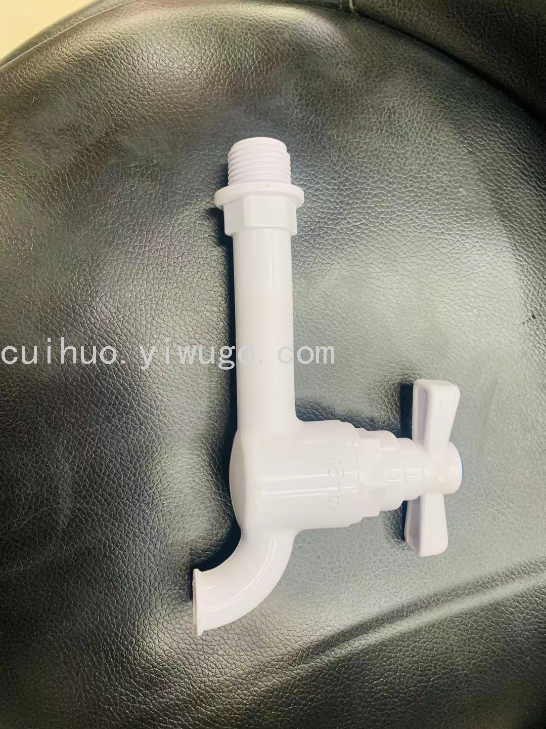 Wholesale in large quantities of various models, specifications and sizes of outdoor and indoor household faucets details Picture