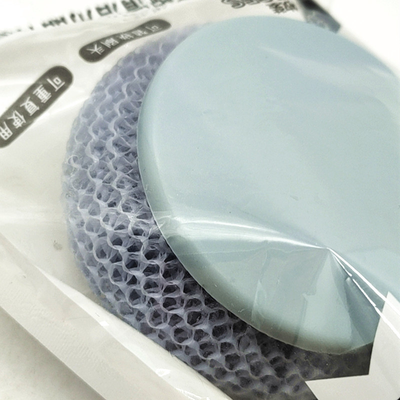 Sunshine Department Store Bamboo Fiber long-handled pot brush can be hung for cleaning. It has two cleaning heads and won't stick to the pot or hurt your hands Application Scenario