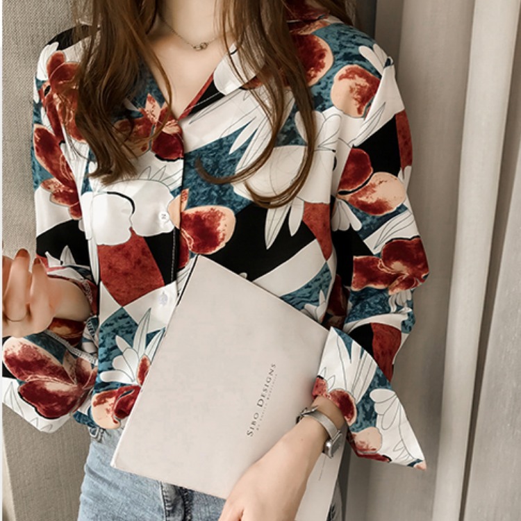 Autumn/Winter 2021 New Korean-style chic printed shirt, women's long-sleeved top, loose and slimming, retro Hong Kong-style shirt Application Scenario