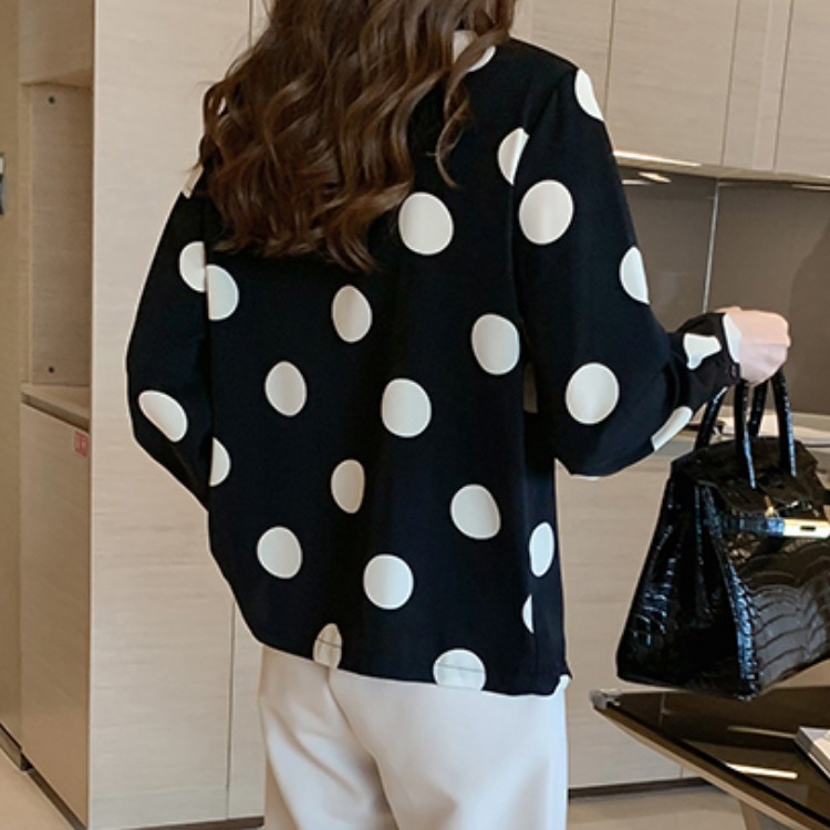 Early autumn new polka dot shirt for women 2021 New style Hong Kong-style retro top design sense, niche light mature chiffon shirt Application Scenario