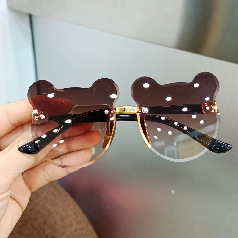Children's sunglasses, glasses, trendy and fashionable baby sunglasses, eyes, cute cartoon flower toys for girls and boys, 1 to 2 years old Application Scenario