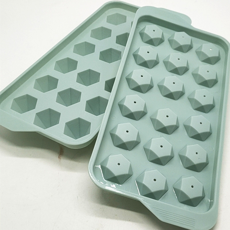 Sunshine Department Store ice mold 18 compartments Creative diamond mold Home storage ice box ice maker Ice box with lid Item Picture