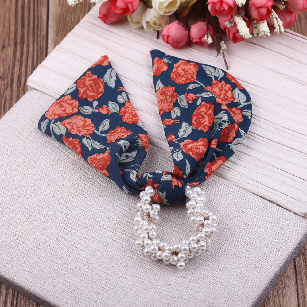 Floral bow ribbon hair tie, retro French and Korean style hair band for women, exquisite pearl hair tie for women Application Scenario