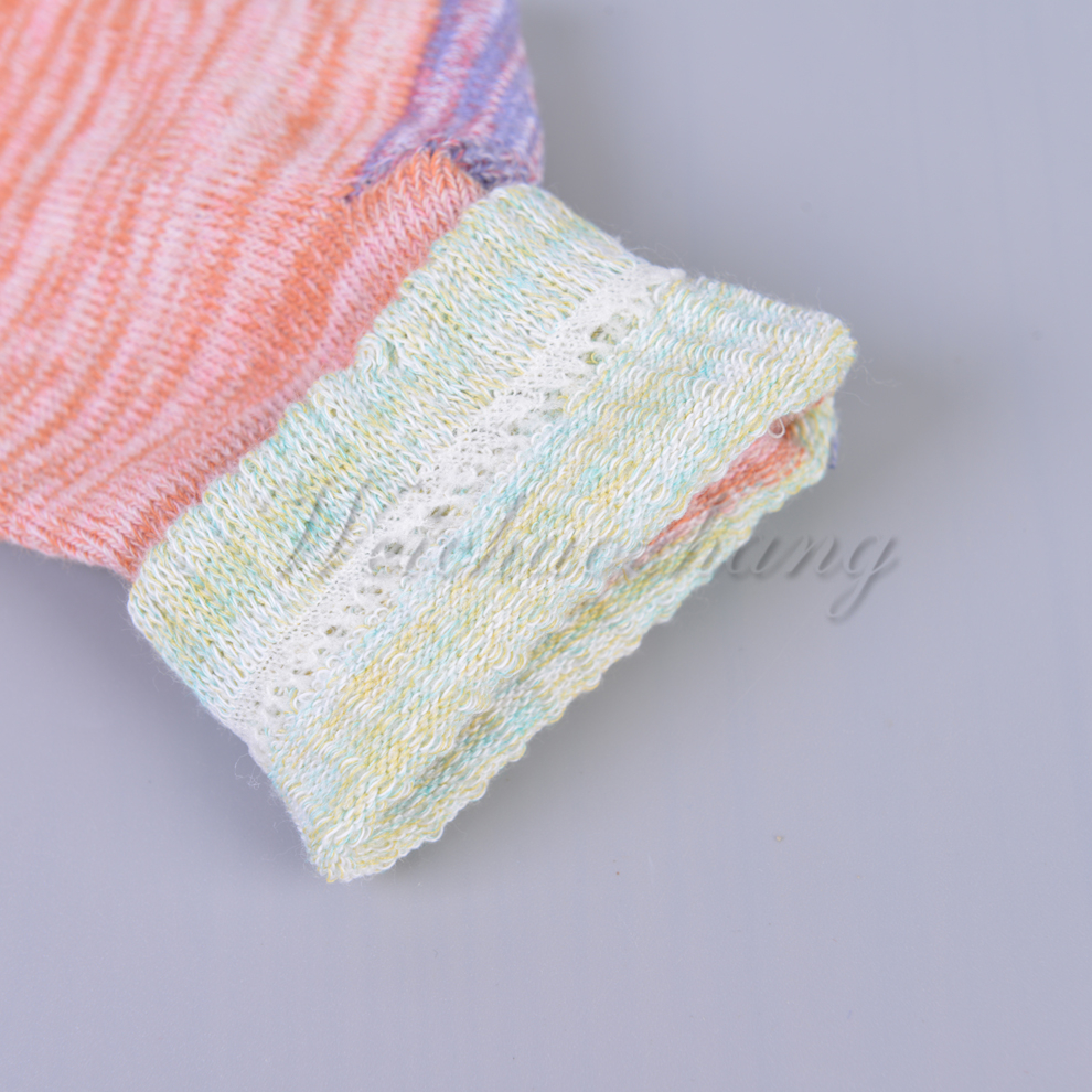 Classic and trendy color-blocked striped pattern mid-calf socks, Japanese-style thick thread thickened warm high-top loop socks available in multiple colors Item Picture