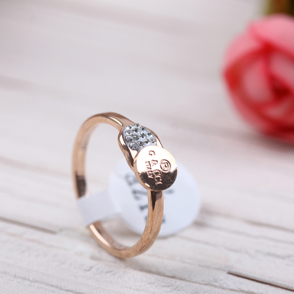 A 10-yuan store's titanium steel index finger ring for women is trendy on Instagram, does not fade, is a popular online celebrity, fashionable and individual, light luxury and niche details Picture