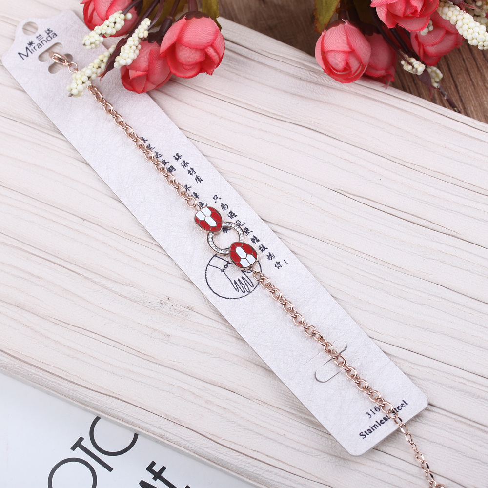 Titanium steel diamond-encrusted circular interlocking Roman numerals bracelet for women, simple and elegant, light luxury and niche design jewelry details Picture