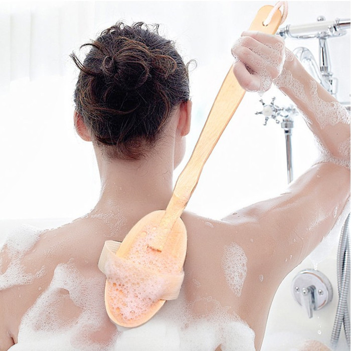 Wooden bath brush Bath bristle brush long handle wooden back scrubbing machine detachable soft hair bath brush