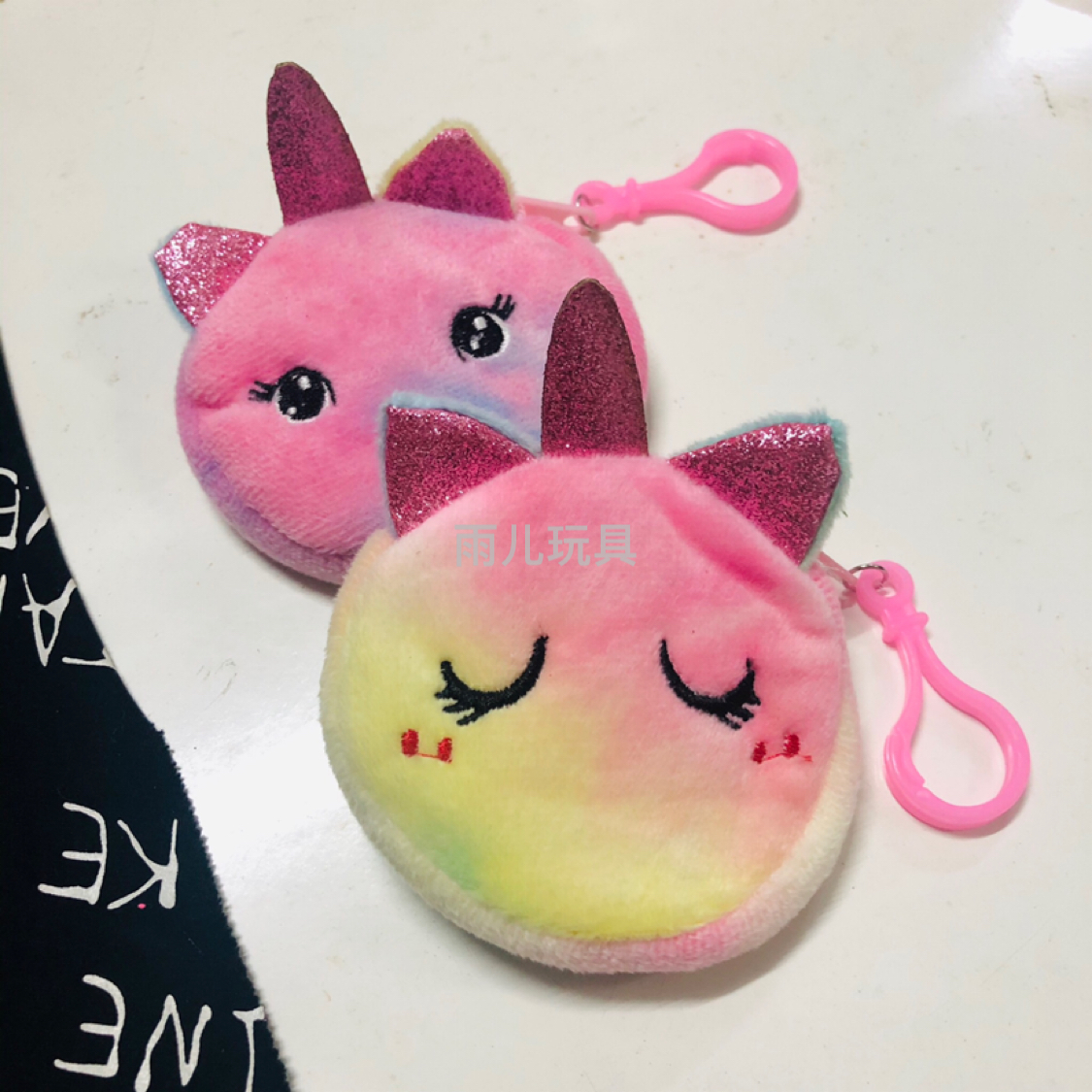 Plush toy wallet, children's coin purse, cartoon embroidery wallet, 8cm round unicorn wallet, tie-dye coin purse Application Scenario
