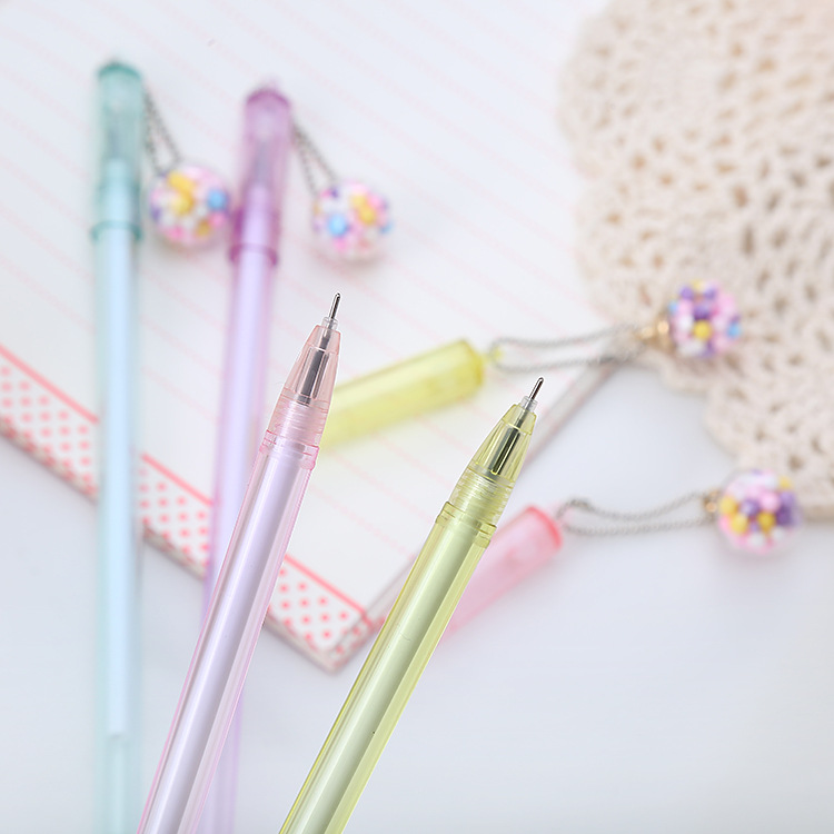 Student pendant pens, creative colored balls, wish bottles, pendants, new gel pens, and wholesale of water-based signature pens with a girly heart Application Scenario