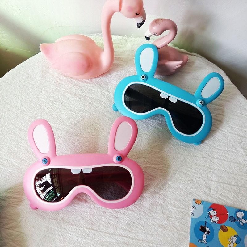 The 2022 children's silicone sunglasses, cartoon smart baby sunglasses, and polarized ultraviolet goggles are selling well Application Scenario
