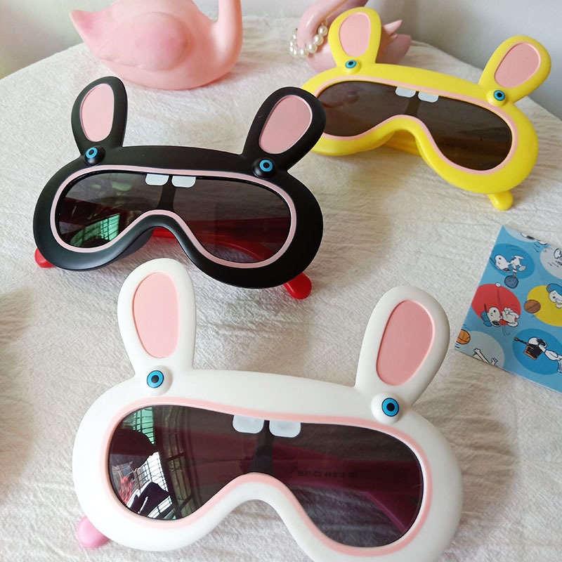 The 2022 children's silicone sunglasses, cartoon smart baby sunglasses, and polarized ultraviolet goggles are selling well Specification drawing