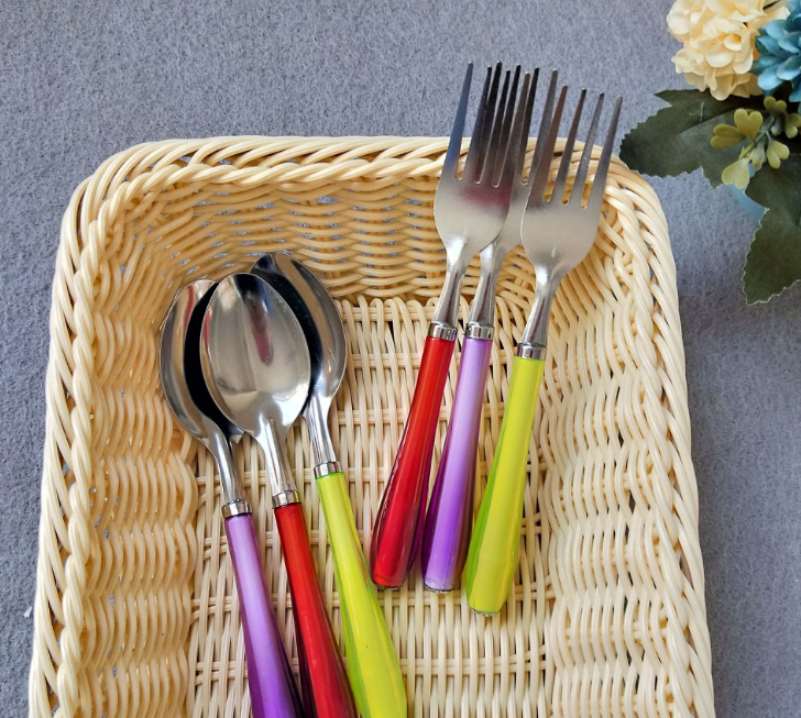 One-yuan and two-yuan spoon and fork sets, colorful handle spoons and forks, spoons and forks, one-yuan supply Application Scenario
