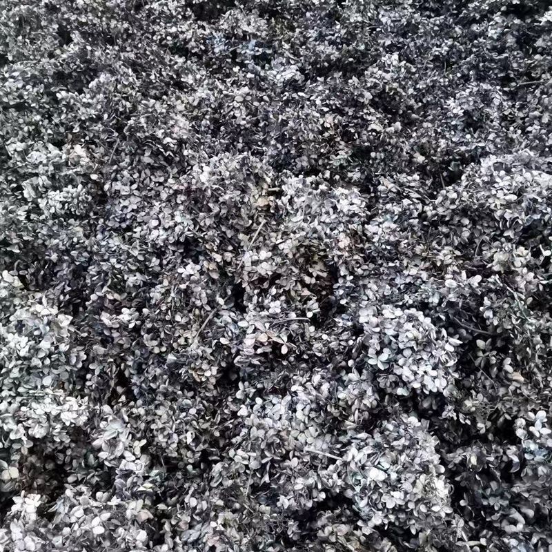 Yunnan factory direct sales of medium-leaf A-grade hydrangea preserved flower materials, rose and grass for Valentine's Day details Picture