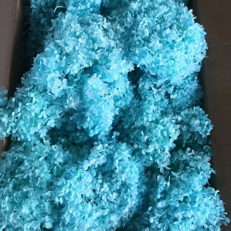 Yunnan factory direct sales of medium-leaf A-grade hydrangea preserved flower materials, rose and grass for Valentine's Day Application Scenario