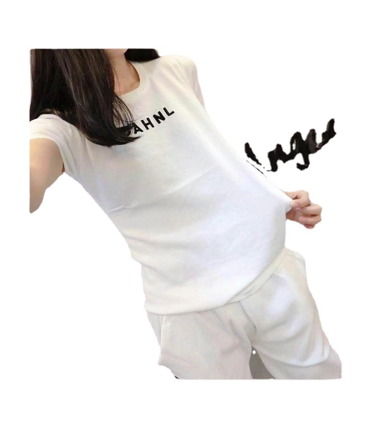 Spring/Summer new two-piece women's Korean-style large-sized fashionable letter short-sleeved nine-inch pants 2021 casual sportswear set Item Picture