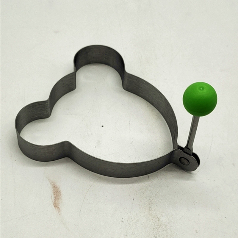 Sunshine Department Store bagged egg frying mold, cute bear shape, home creative stainless steel non-stick pan egg frying mold Application Scenario