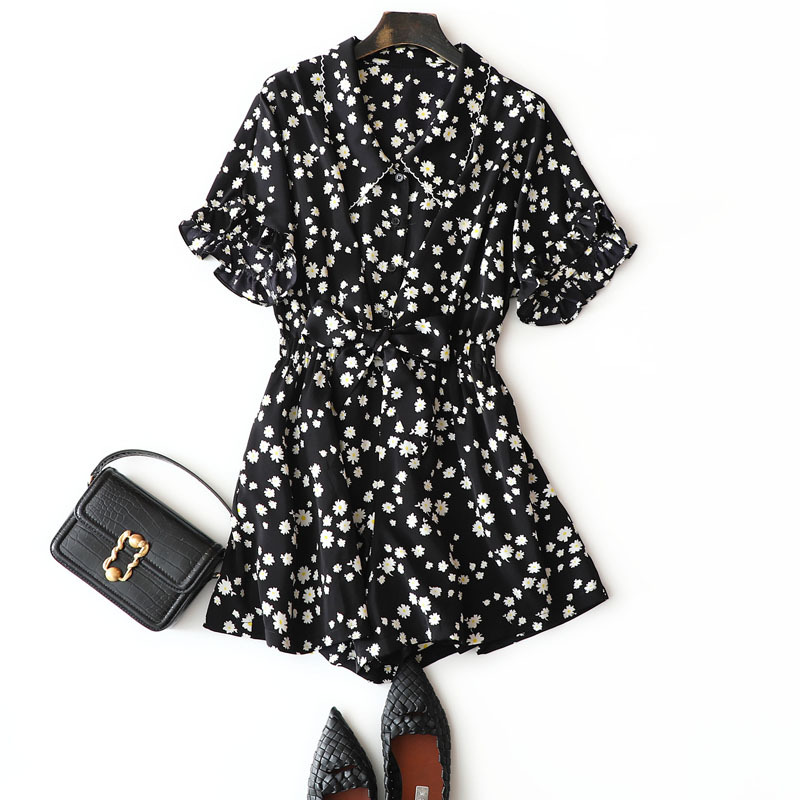 Super skinny, super tall jumpsuit! Little Daisy chiffon embroidered lapel elasticated jumpsuit