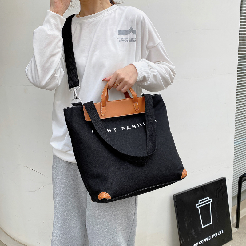 New 2021 Korean-style single-shoulder canvas bag for women, Japanese-style crossbody bag, large-capacity canvas single-shoulder bag details Picture