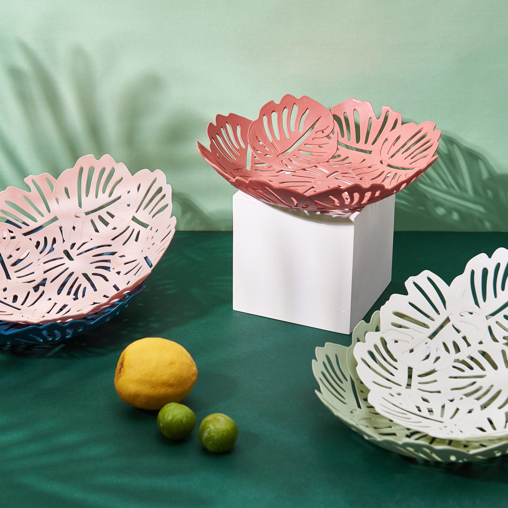 European fruit plate Nordic dry fruit plate personality modern living room fruit bowl household plastic snack plate thumbnail