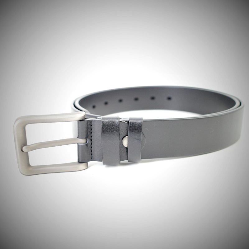 New solid-color casual and individualistic men's leather single-loop fashionable and elegant belt with needle buckle is in stock details Picture