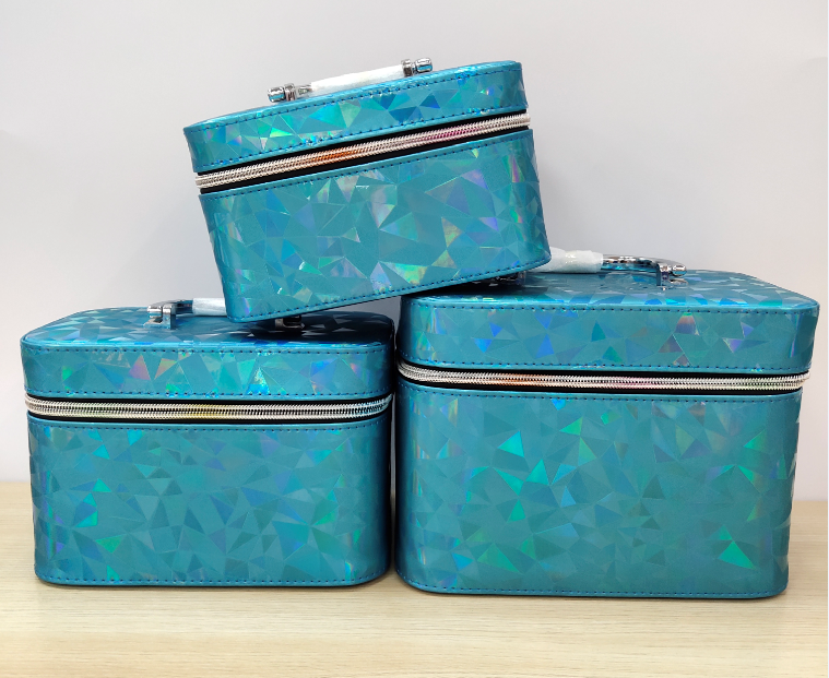 Adiva's new large-capacity three-piece set of cosmetic portable travel storage waterproof toiletry bag with fragment pattern Specification image