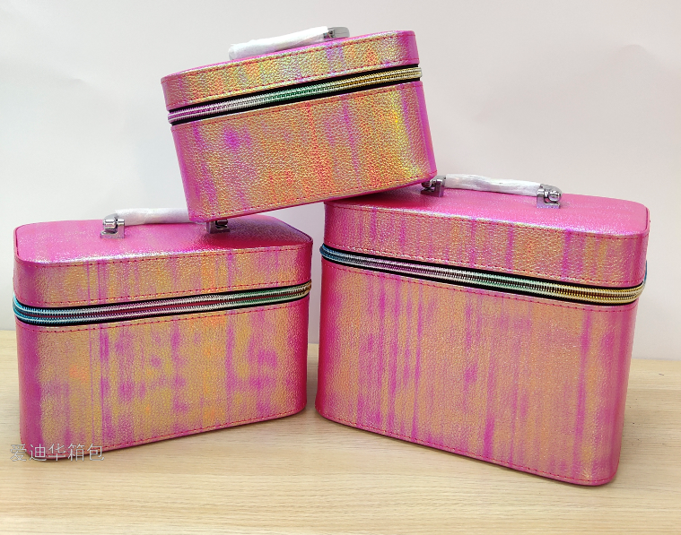 The new large-capacity three-piece makeup portable travel storage waterproof toiletry bag with lychee pattern from Aidihua Application Scenario