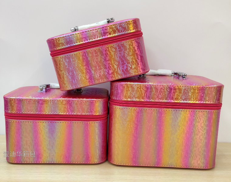 Aidihua's new mosaic-patterned large-capacity three-piece makeup portable travel storage waterproof toiletry bag Application Scenario