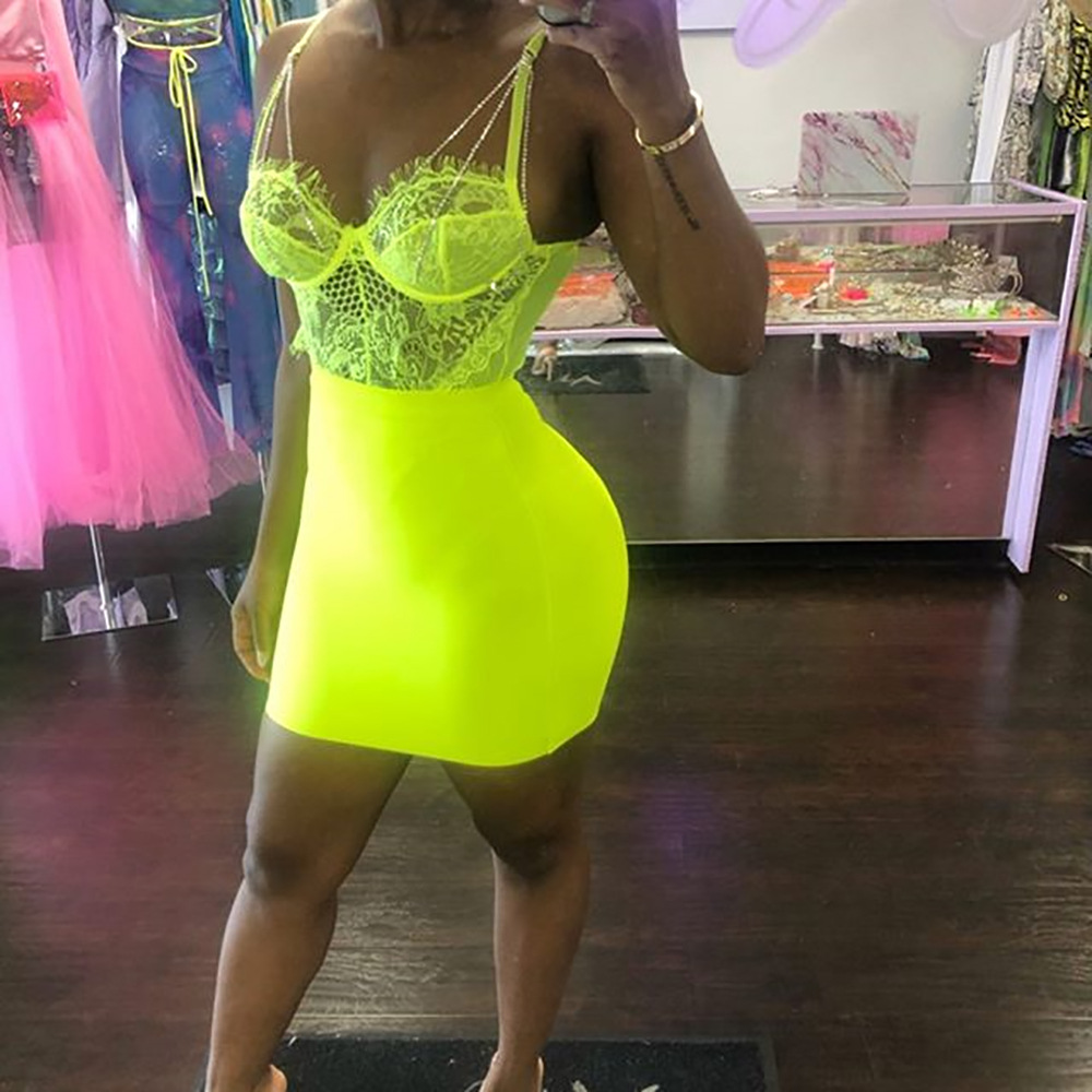 A sexy lace-trimmed diamond chain women's jumpsuit is selling well on AliExpress in Europe and America details Picture