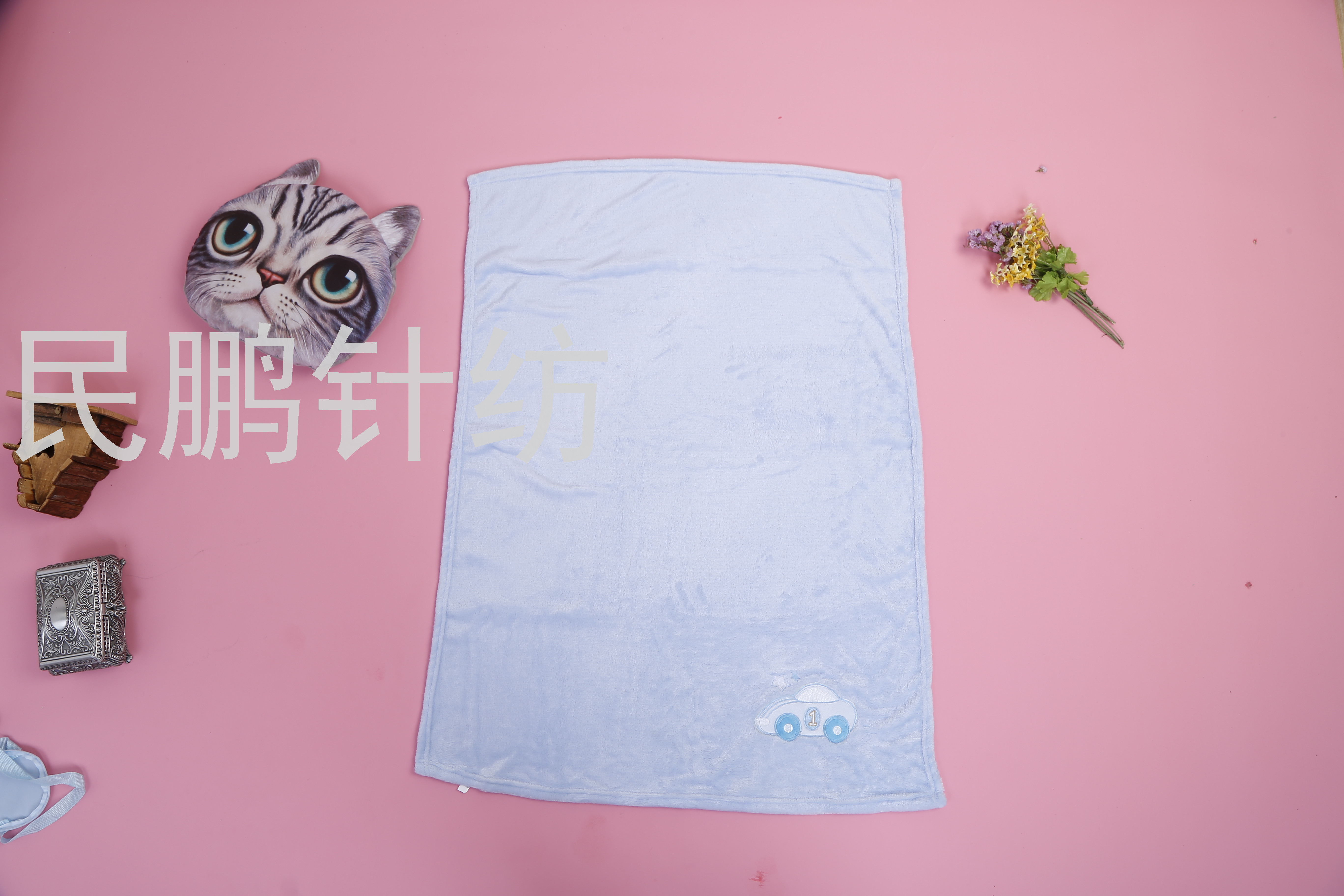 珊瑚绒儿童小毛毯春季加厚盖腿单人法兰绒午睡毯午休办公室小毯子
