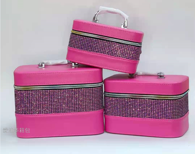 The new large-capacity three-piece makeup bag from Adiwa is a portable travel storage and waterproof toiletry bag details Picture