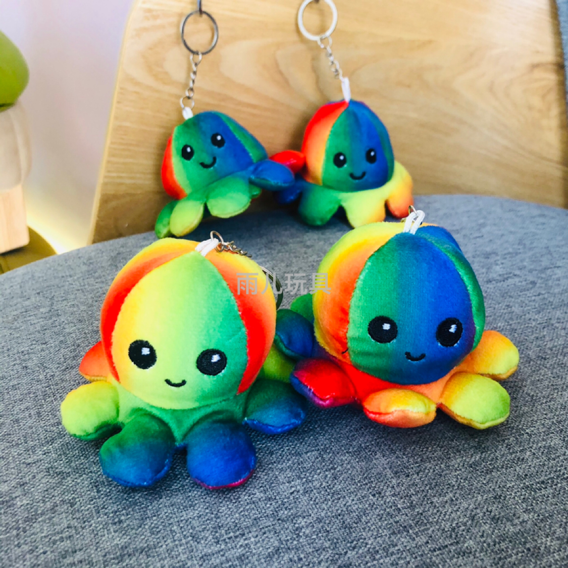 Plush toy, colorful octopus pendant, keychain, flip octopus toy, colorful octopus, seven-color octopus bag pendant details Picture
