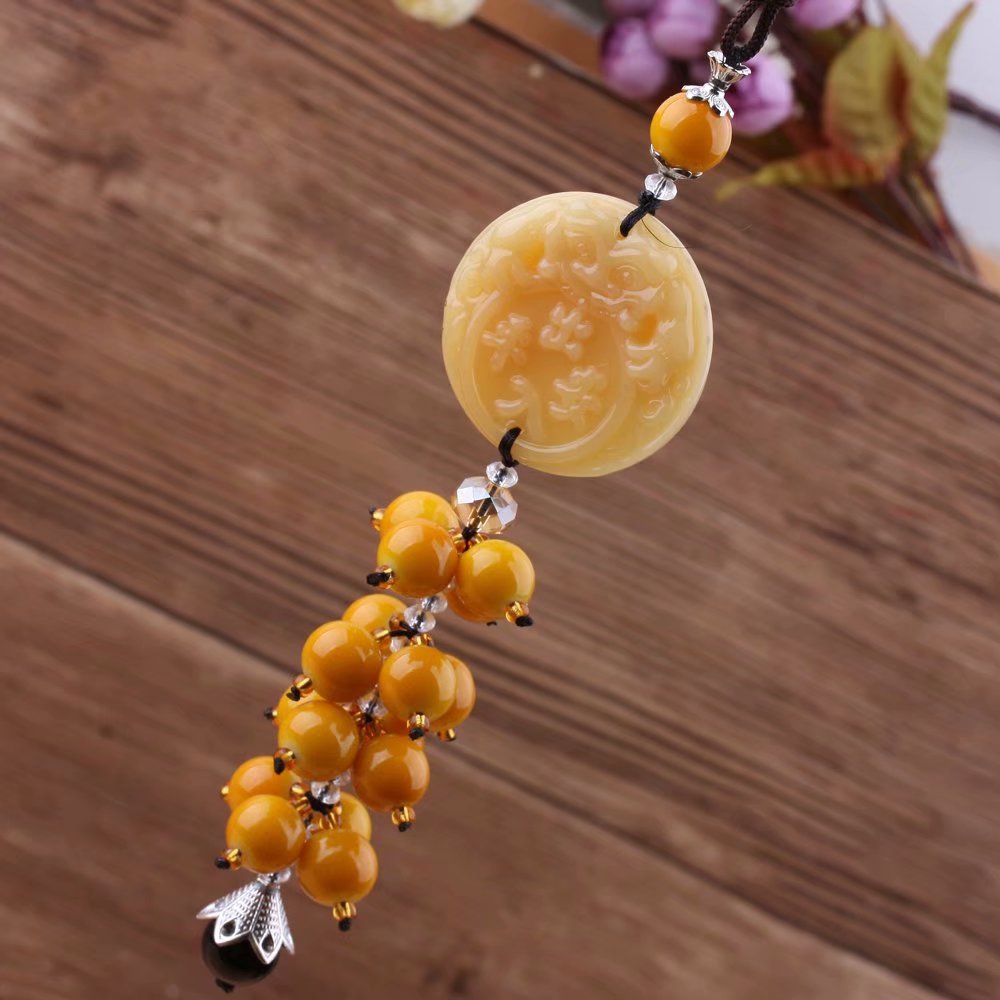 Car pendants, PI Xiu pendants, car interior decoration items, high-end car ornaments, perfume gourds, car accessories Application Scenario