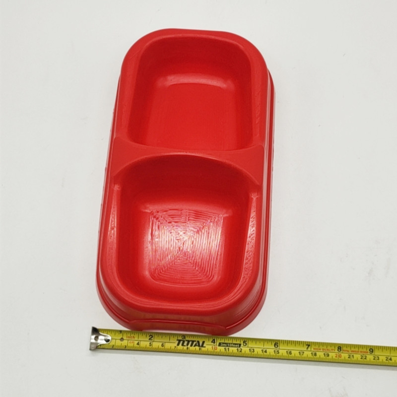 Sunshine Department Store Pet drinking water multi-purpose bowl, plastic feeding basin, dog bowl, large double bowl, cat and dog snack basin Application Scenario