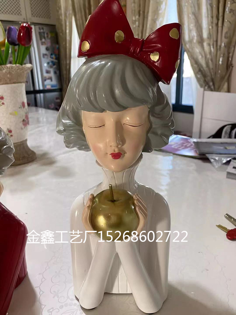 Creative wedding gifts for girls, birthday presents, home and living room decorations, simple and modern table arrangements