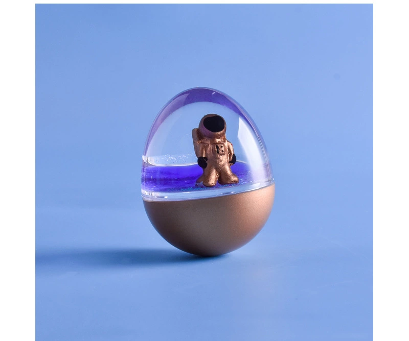 The astronaut liquid sand untoppleable creative figurine is a stress-relieving toy for classmates, boys and girls, and friends Specification drawing