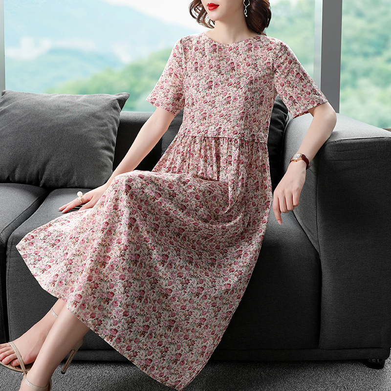 Short-sleeved dress, floral print, plus-size women's dress, fashionable and youthful, chubby girl dress, long printed dress, long dress, trendy details Picture