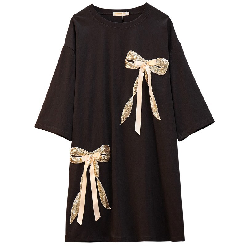 This 200-pound oversized women's dress is a new spring collection for 2021. It's a trendy dress that makes overweight girls look slimmer Item Picture