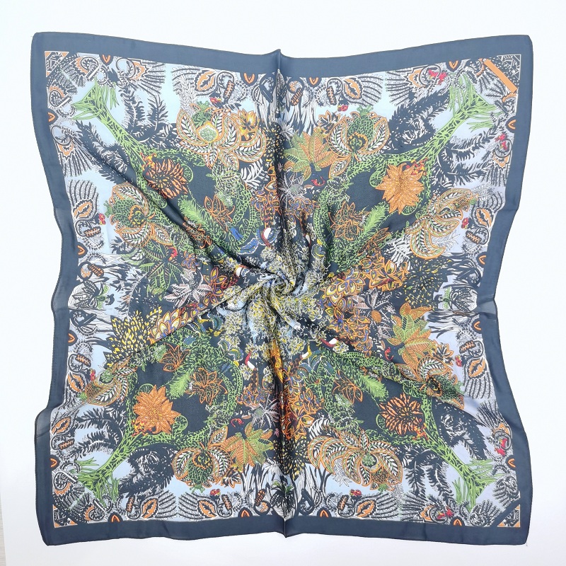 This 70*70 thin silk scarf in autumn and winter features a natural silk texture with symmetrical plant patterns Item Picture