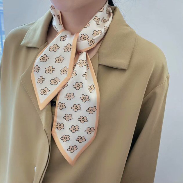 وكان الوشاح ذو القرنين ١٠ * ٩٠ من الوشاح Item Picture