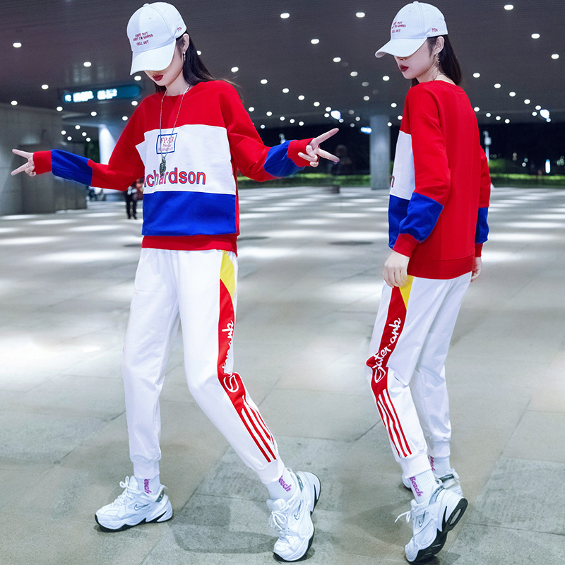 2021 Early Spring new fashion sportswear casual set, trendy and versatile, fresh and light style, slimming and leg-lengthening two-piece set