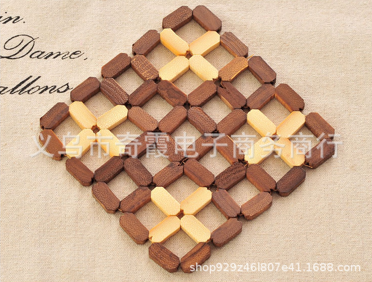 Bamboo placemats, heat insulation pads, square tableware, plates, table MATS, plate MATS, anti-heat pads, pot MATS, bowl MATS, table MATS Application Scenario