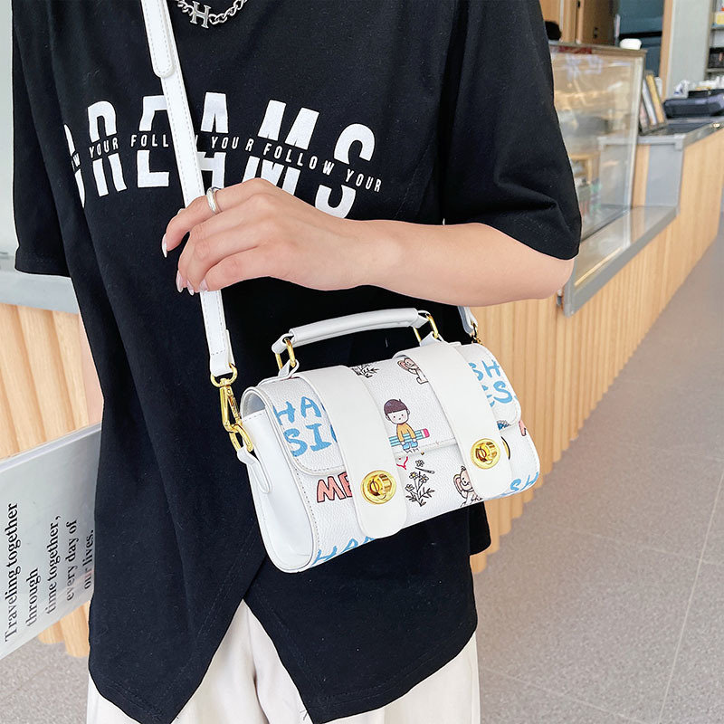 PU popular hand-held small bag for girls 2021 new Korean style fashion graffiti Instagram teenage girl single-shoulder crossbody pillow bag PU popular hand-held small bag for girls 2021 new Korean style fashion graffiti Instagram teenage girl single-shoulder crossbody pillow bag