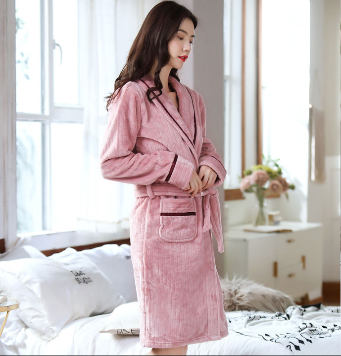 New Autumn And Winter Coral Velvet Nightgown Women's Mid-Length Flannel Nightdress Bathrobe Factory Direct Sales Application Scenario