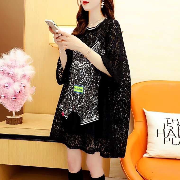 European large-sized cutout short-sleeved T-shirt for women, mid-length, 2021 new summer laid-back style, loose design sense top Item Picture