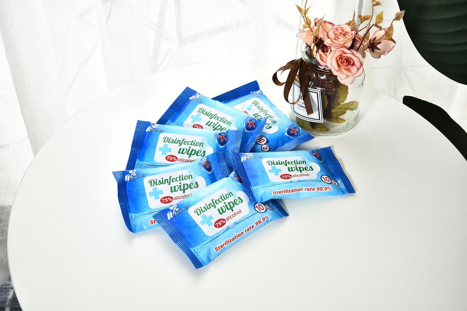 75% alcohol disinfectant wipes 10+2 wipes for hand drying and sterilization, portable household and student wipes