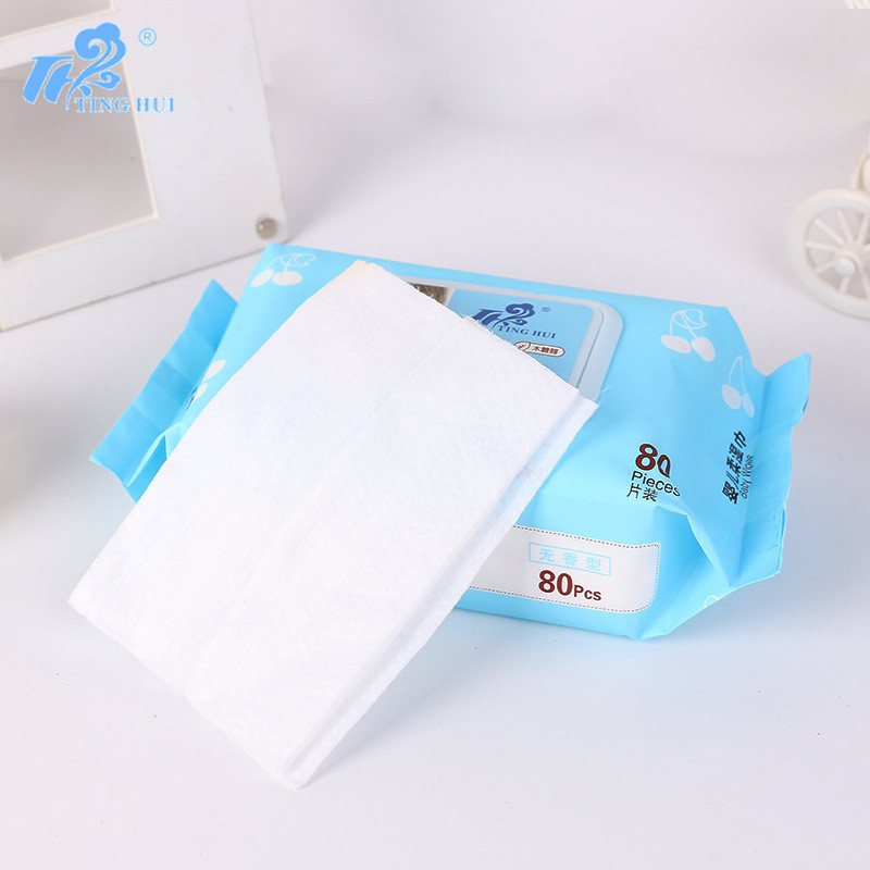 Wet wipes for babies, 80-pack, cost-effective wet wipes for children and babies, large packs with LIDS, wholesale from wet wipes manufacturers Application Scenario